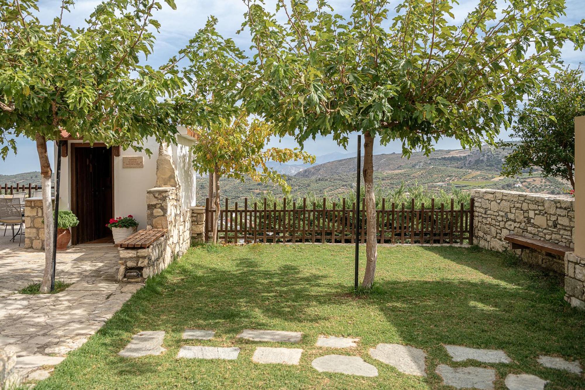 Earino Apartment Kato Asites Екстериор снимка